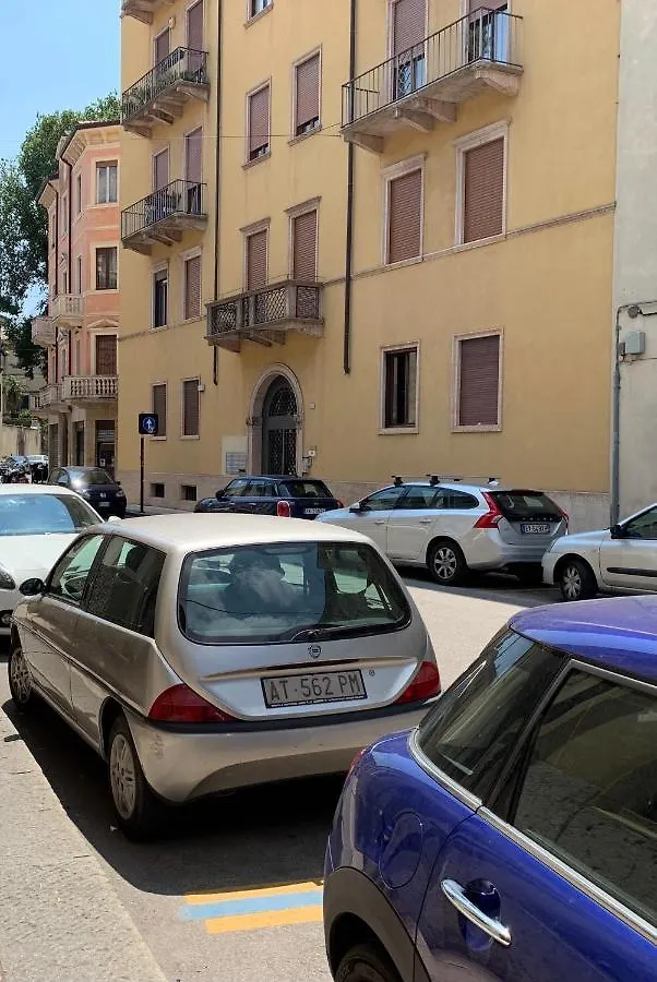 Residenza Ermanni Apartment Verona Centro イタリア